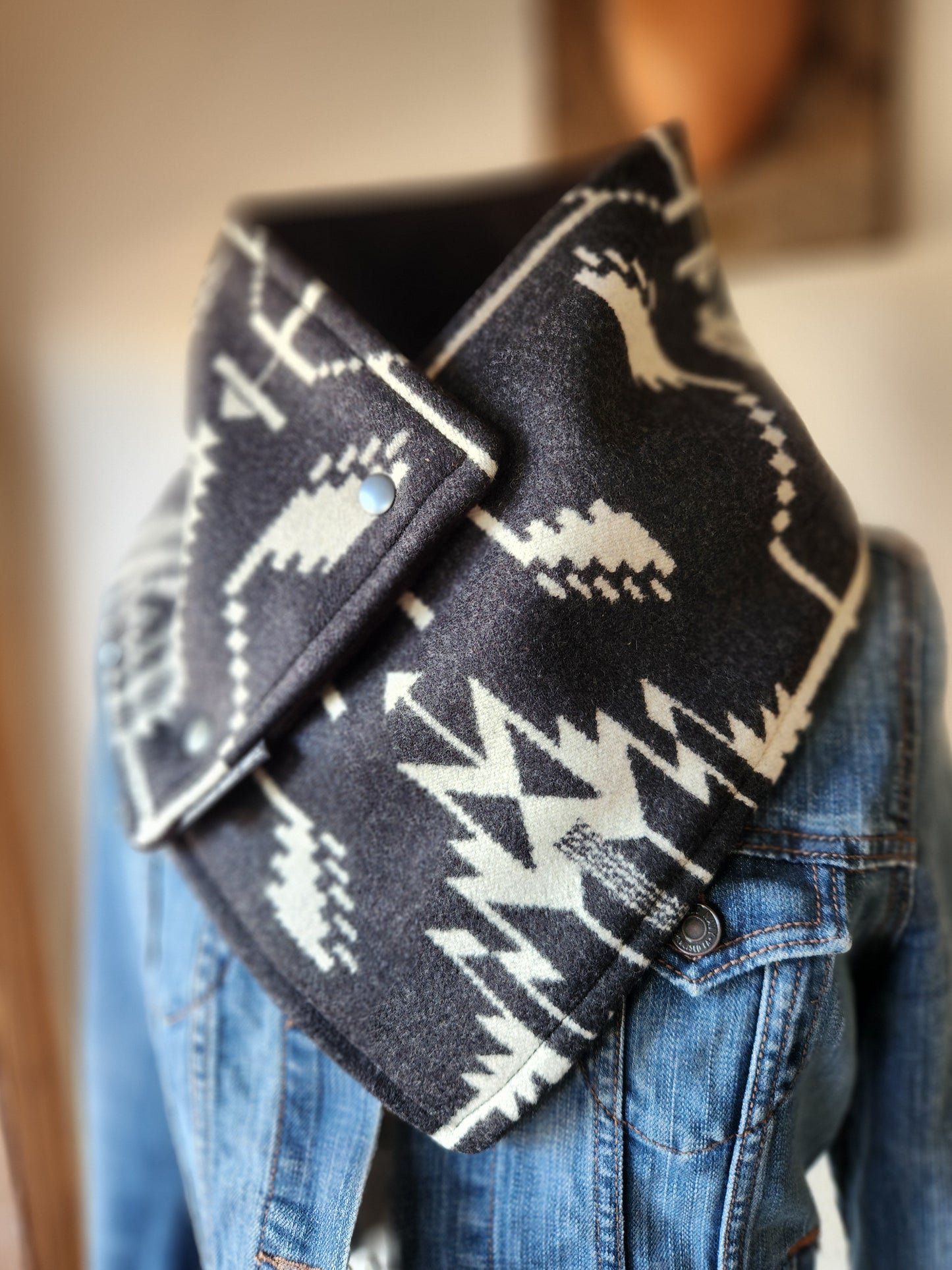 Ranch Cowl in Tsi Mayoh