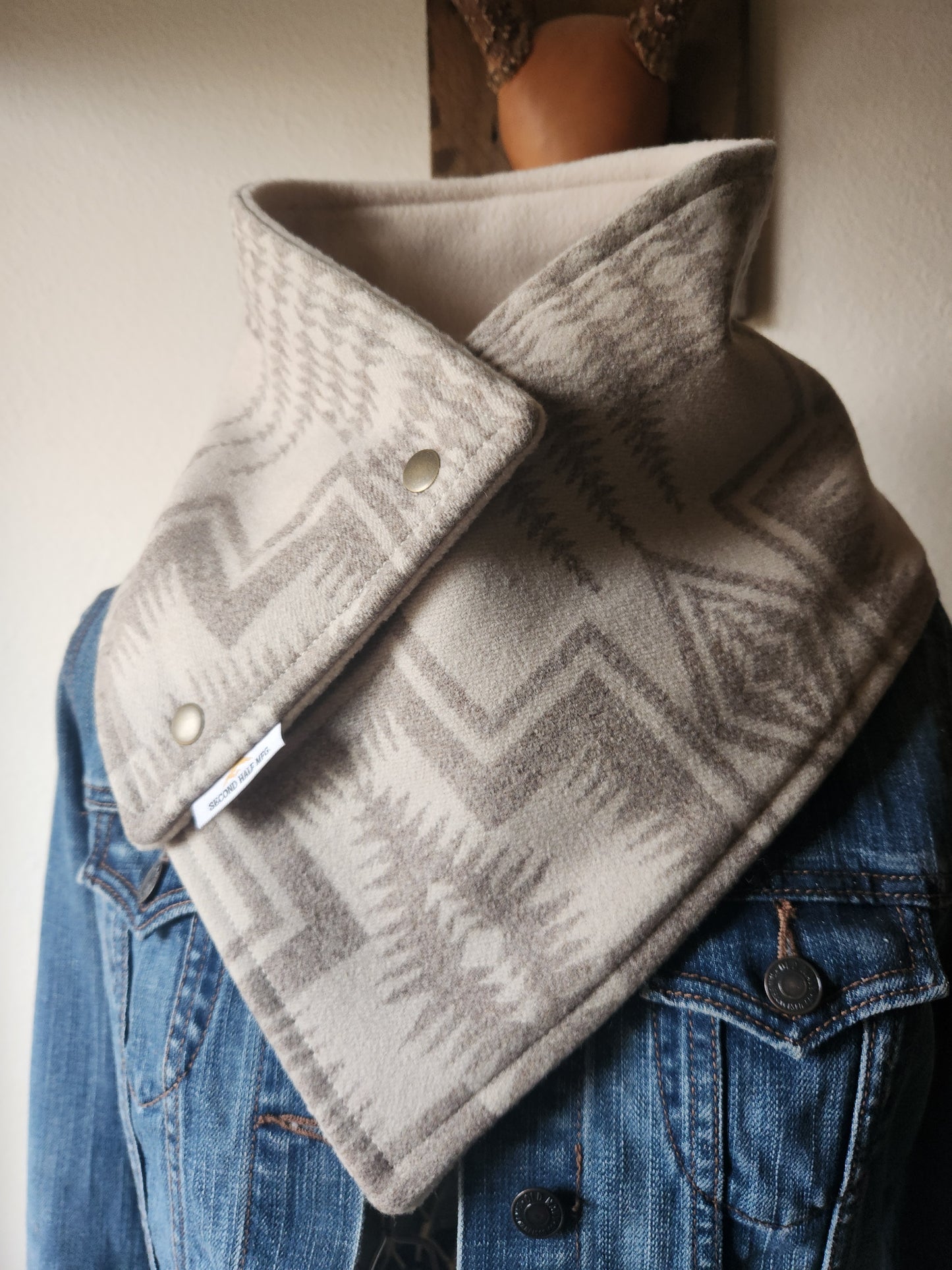 Ranch Cowl in Harding Tonal