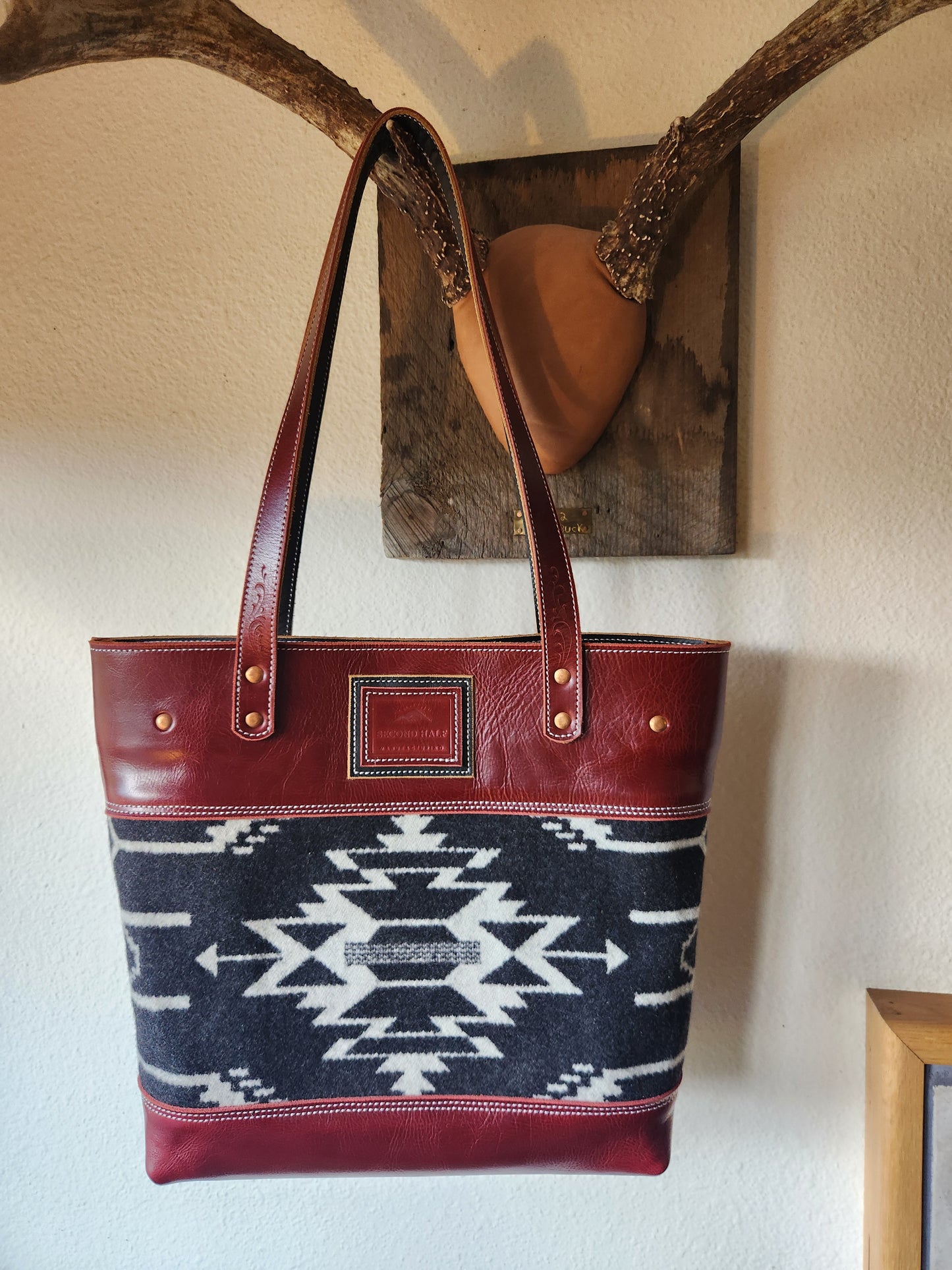 Mackenzie Tote in Tsi Mayhoh