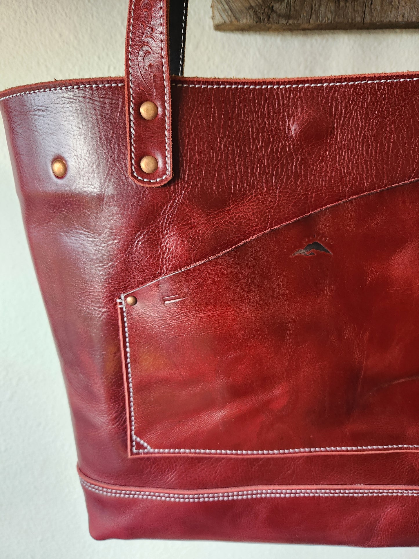 Mackenzie Tote in Tsi Mayhoh