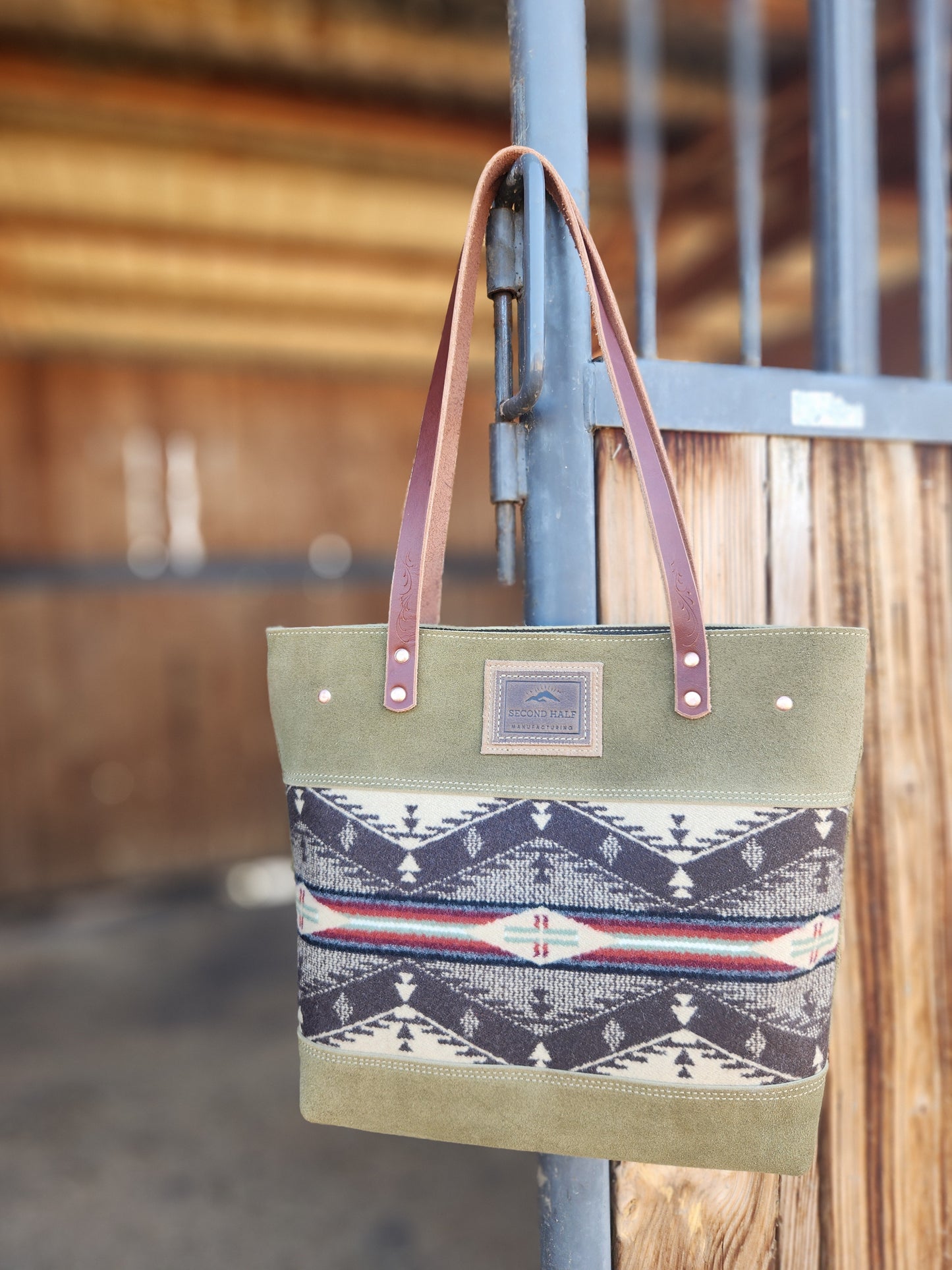 Mackenzie Tote in Roughout Sage